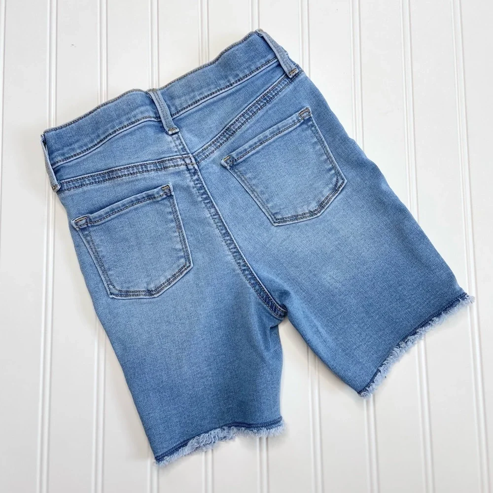•Old Navy• girls fray hem Bermuda length denim shorts
